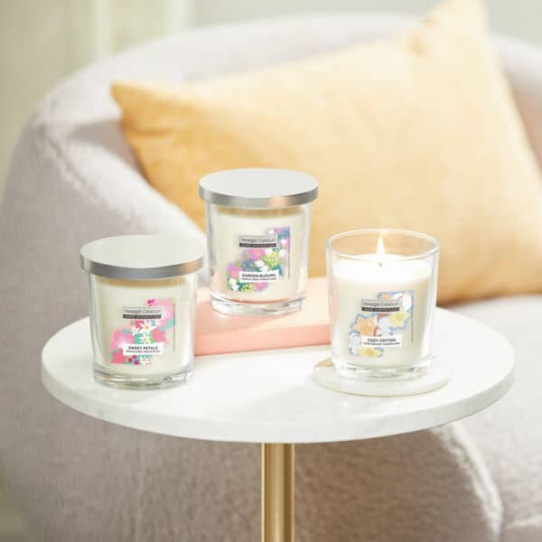 Świece YANKEE CANDLE - Cozy Cotton image 1